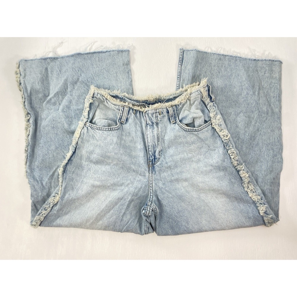 H&M Baggy Wide Leg Frayed Fringe Denim Jeans Women's Size‎ 6 Light Wash Cut Off
